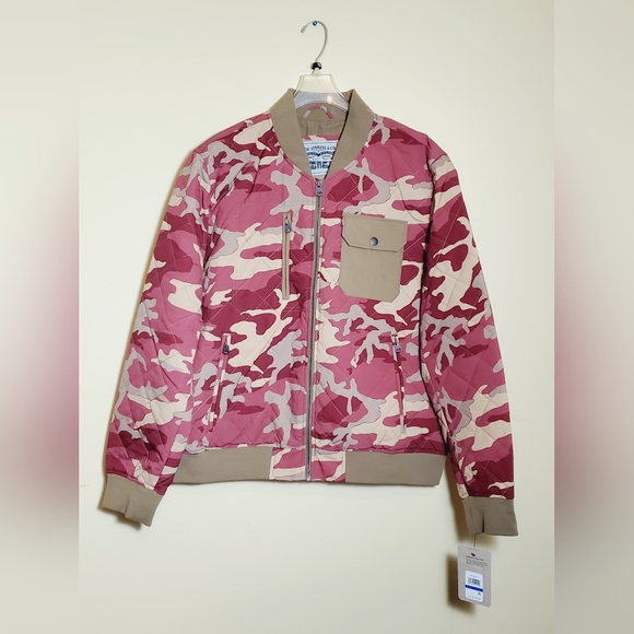 Levi's Men's Diamond Quilted Red Camouflage Jacket Size XL - Picture 1 of 11